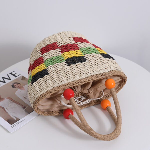 Cute Wooden Bead Portable Straw Weaved Bag Fresh Color Plaid Hand Carrying Woven Bag Fruit Picnic Basket Beach Bag - Image 3